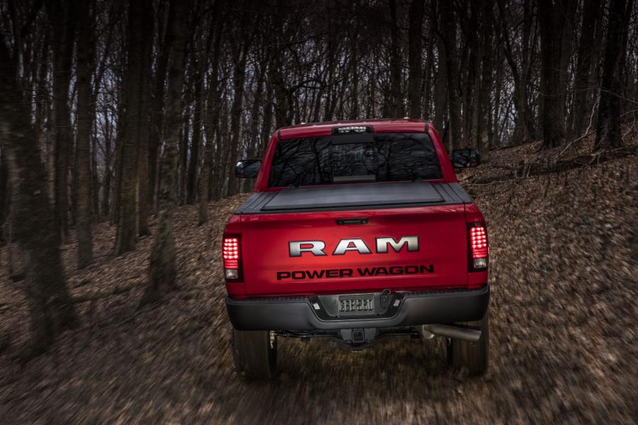  Dodge Ram 2500 Power Wagon Crew Cab 2017 года  (фото 14 из 30)